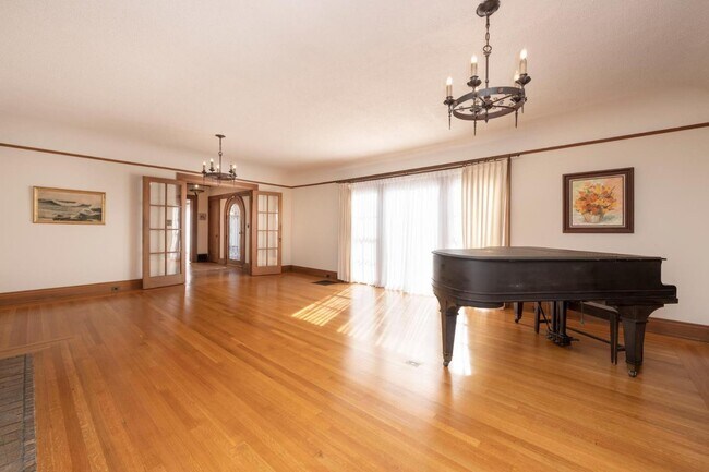 Foto del edificio - 850 Edgewood Rd