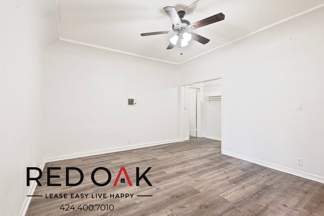 Building Photo - 716 S Berendo St