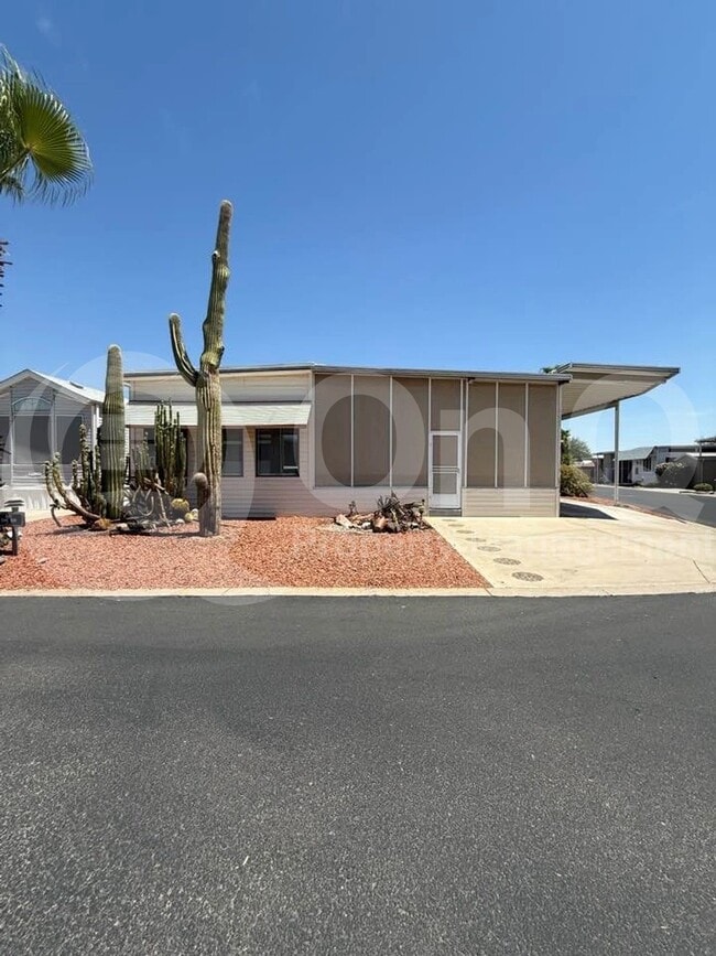Building Photo - 17200 W Bell Rd
