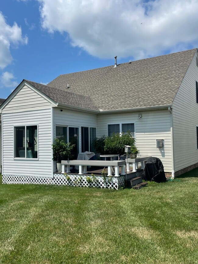 Building Photo - 2509 Sailboat Pl