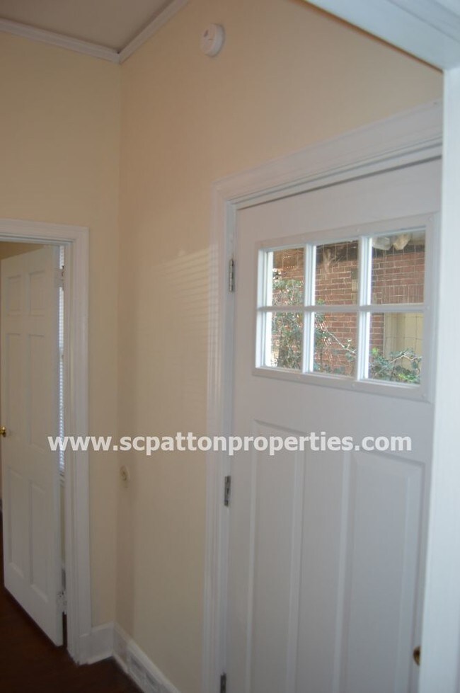 Building Photo - Downtown Columbia Triplex