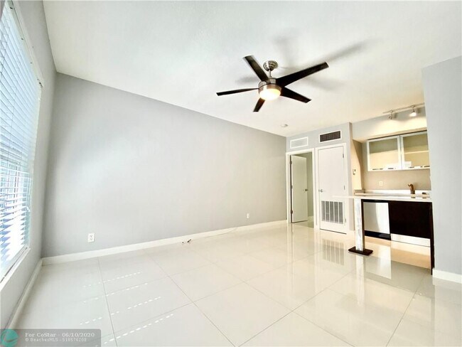 Foto del edificio - 1503 NE 4th Ct