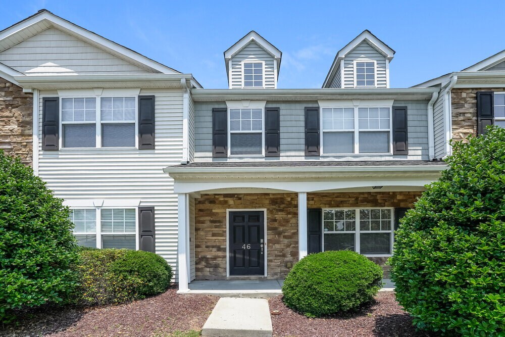 Foto principal - 46 Arbor Hl Pl