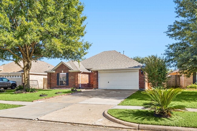 Building Photo - 1518 Bugle Run Dr