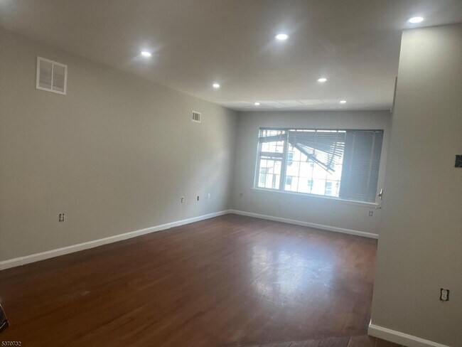 Foto del edificio - 110 Livingston St