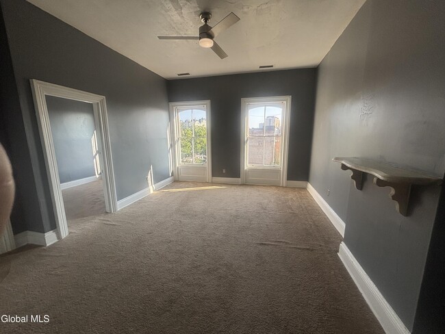 Building Photo - 17 Ash Grove Pl
