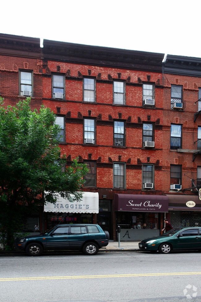 Building Photo - 411 7th Ave