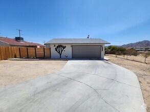 Building Photo - 6415 Lupine Ave