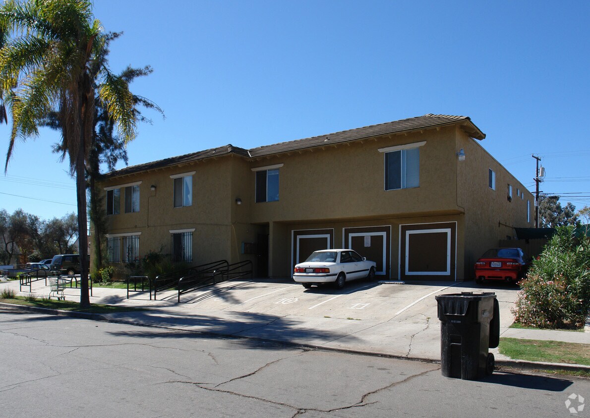Foto del edificio - 4690 Wightman St