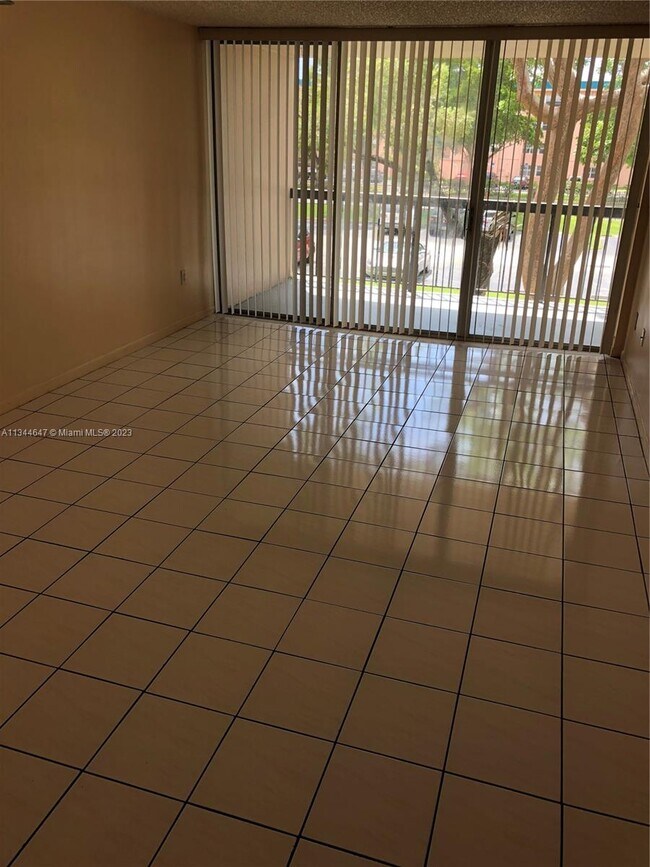 Foto del edificio - 10425 SW 112th Ave