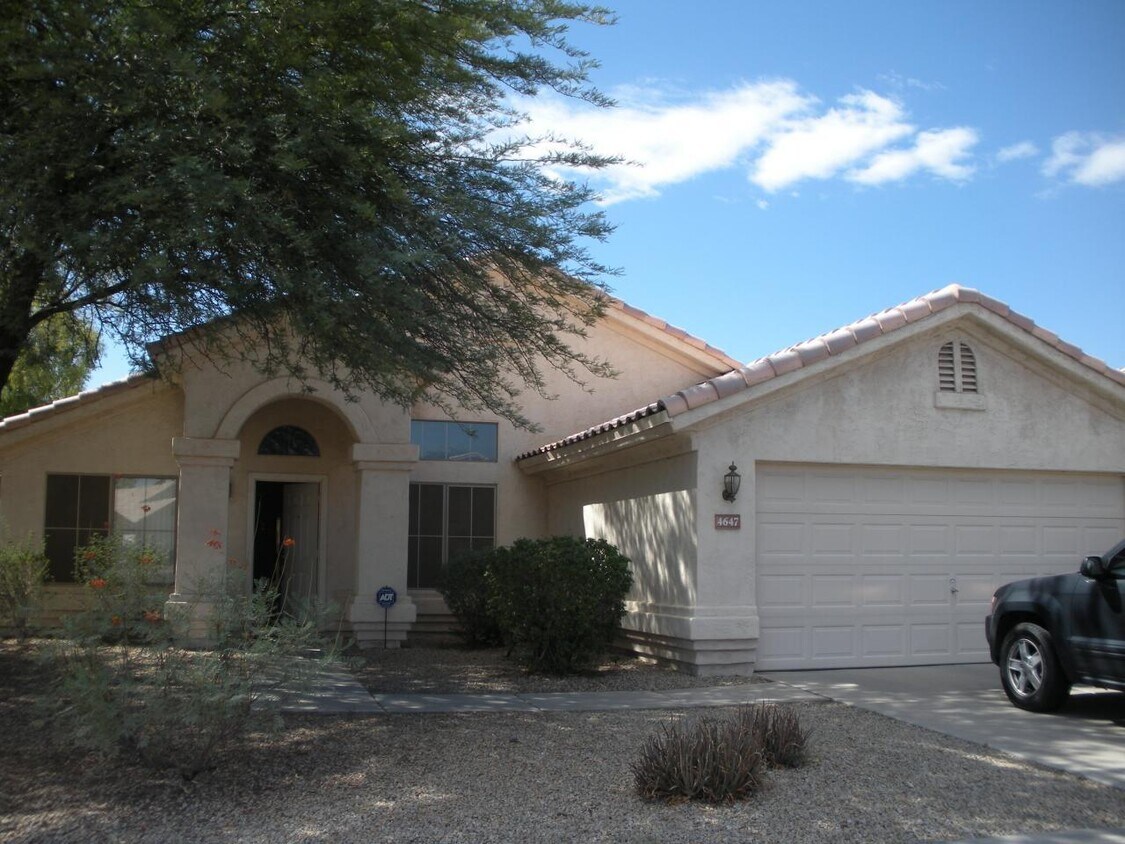 4647 E Goldfinch Gate Ln, Phoenix, AZ 85044 House Rental in Phoenix