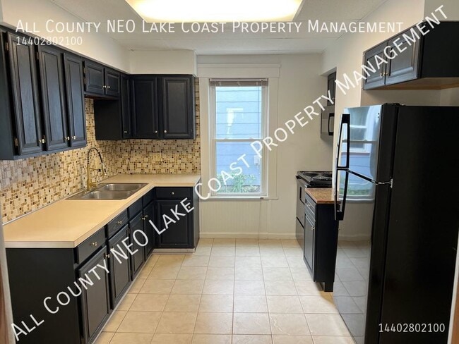 Foto del edificio - 1353 Cove Ave