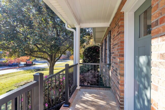 Foto del edificio - 118 Whitmire Rd