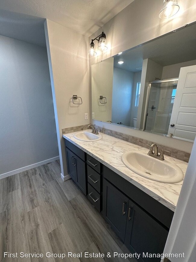 Building Photo - 4 br, 2 bath House - 11320 W Teratai St