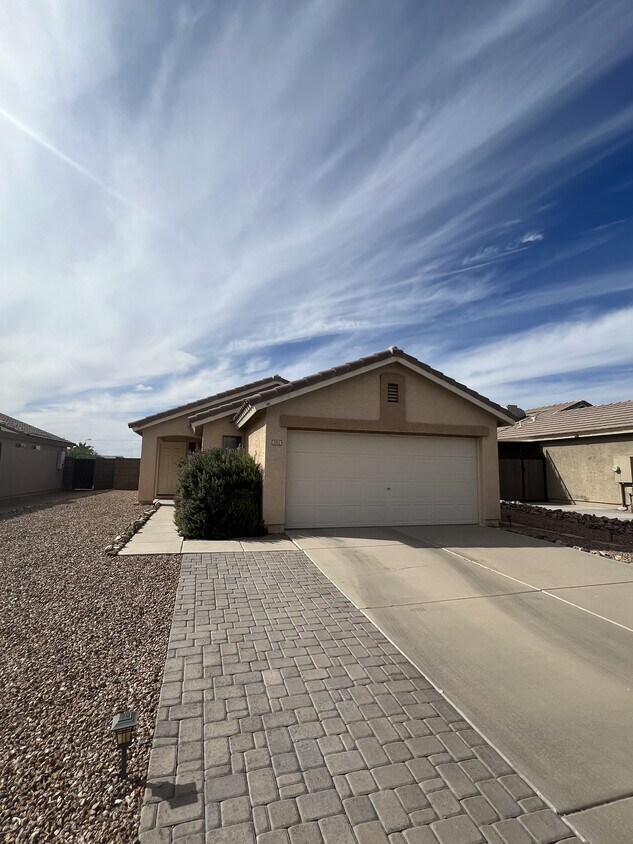 Primary Photo - 2812 S Arizona Rd
