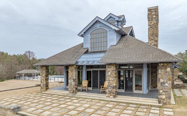 Building Photo - The Point at Chestnut Hill