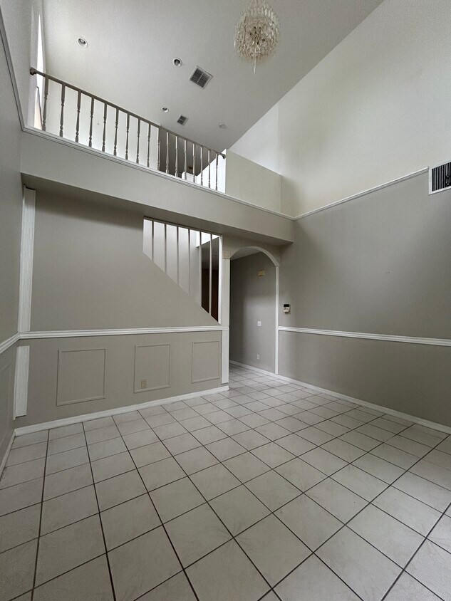 Foto principal - 1752 Cambridge Village Ct