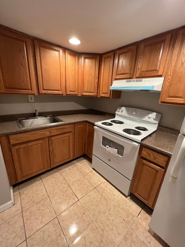 29 Willow St Unit 29 Willow Street, Selden, NY 11784 Apartments in