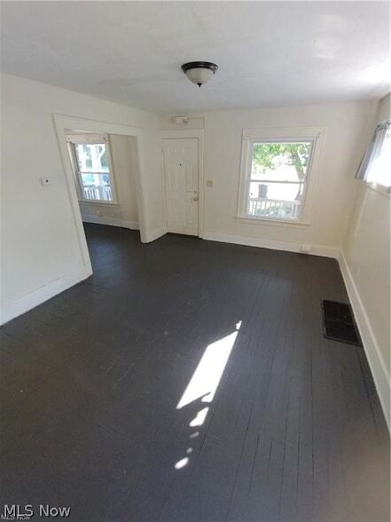 Foto del edificio - 175 Charles Ave NE