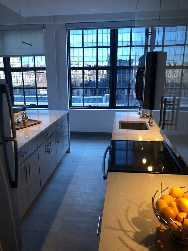 Building Photo - 126 East 6th Street - 901