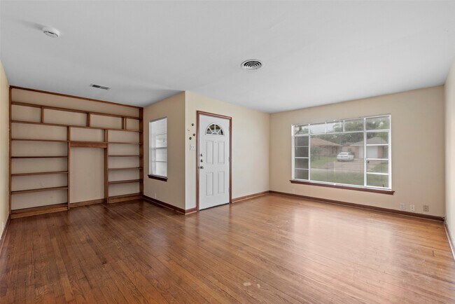Foto del edificio - 1027 Stonecrest Dr