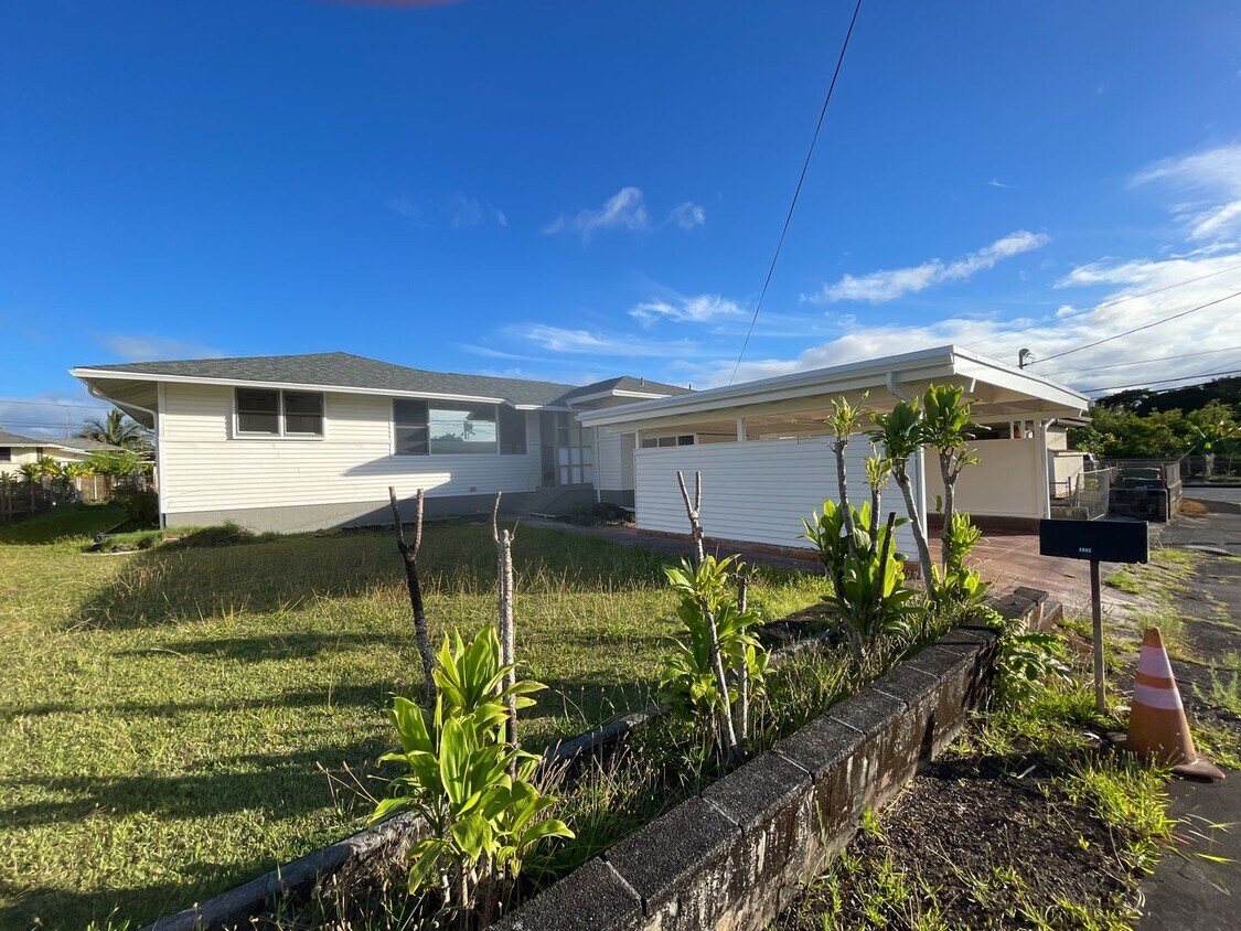 Foto principal - Wahiawa Heights 3 Bed, 1.5 Bath, 2 Car Car...