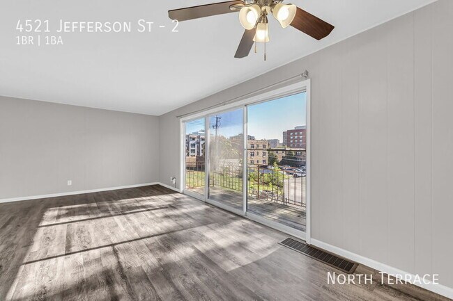 Foto del edificio - 4521 Jefferson St