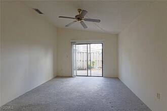Building Photo - 5274 Cedarbend Dr
