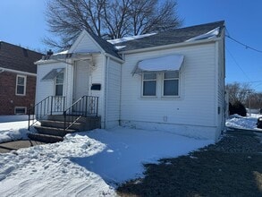 Building Photo - 700 S 22nd St