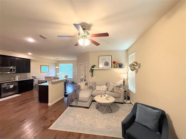 Foto del edificio - 880 Merino Drive