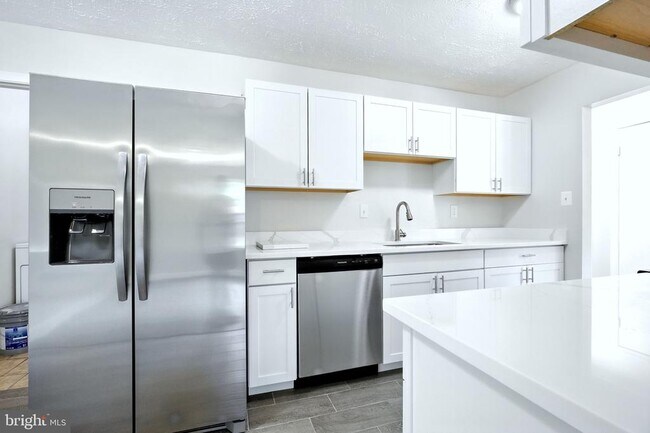 Foto del edificio - 3295 Jesmond Ct
