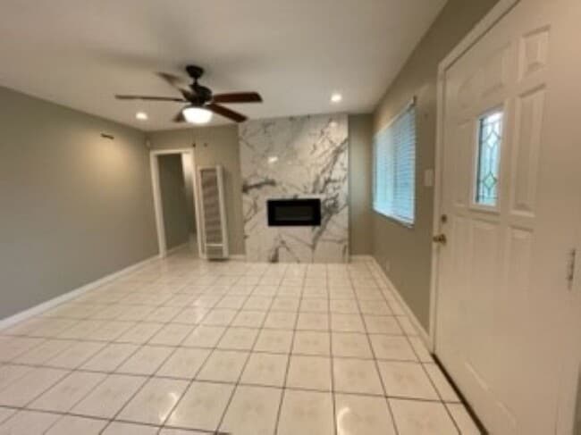 Living Room - 23530 Dolores St