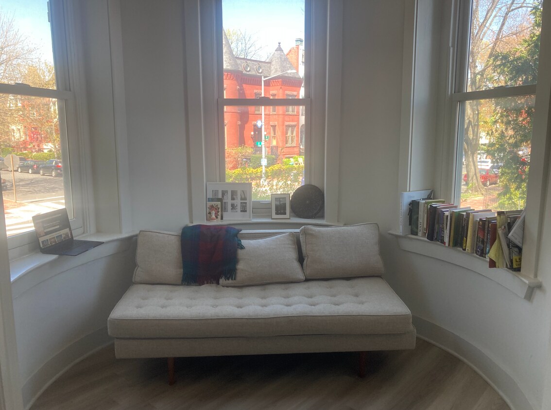 Foto principal - 801 A St SE