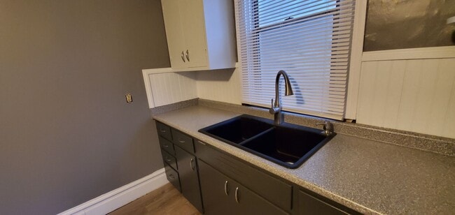 Building Photo - Monessen Completely Updated 3 Bedroom:  ON...