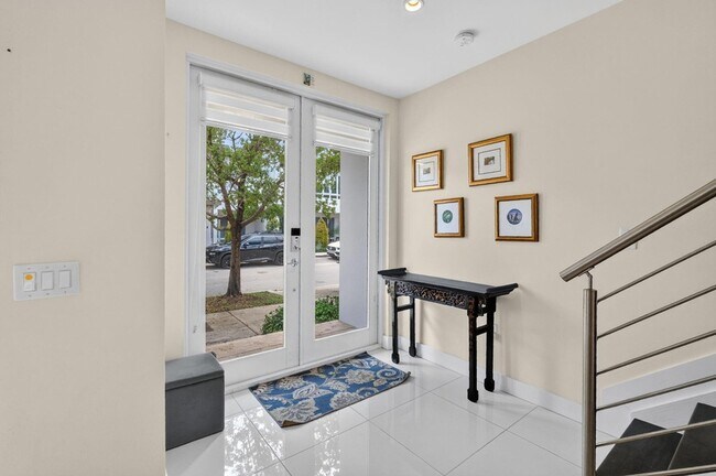 Building Photo - 6461 NW 103rd Psge
