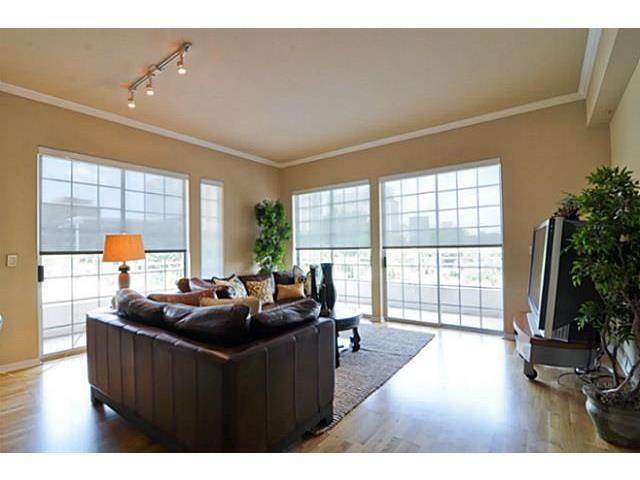 Foto del edificio - 3225 Turtle Creek Blvd