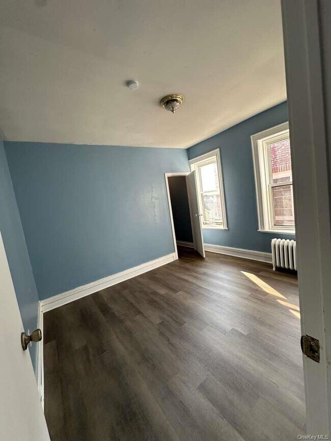 Foto del edificio - 1577 Park Ave