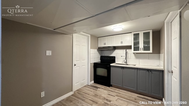 Building Photo - 252 Southcrest Dr