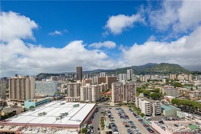 Primary Photo - Updated Condo at Kapiolani Manor