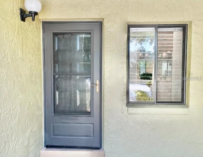 Building Photo - 13 Escondido Ct