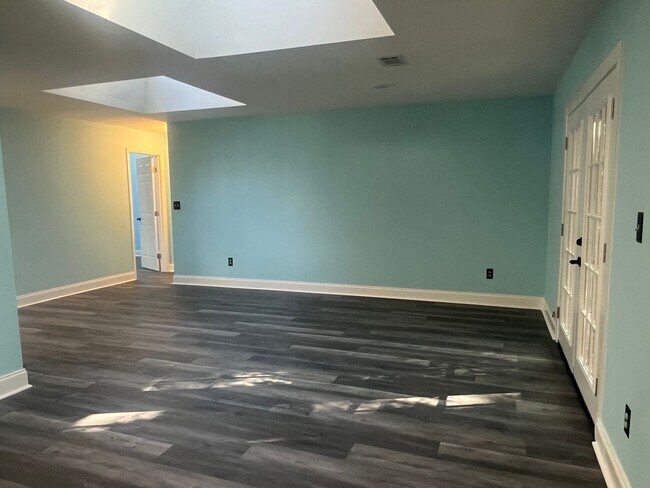 Foto del edificio - One-Level Updated Home in Hilton Head Plan...