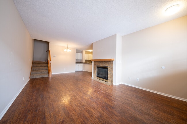 Building Photo - 17335 River Birch Ln S E