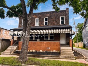 Building Photo - 444 E Woodrow Ave