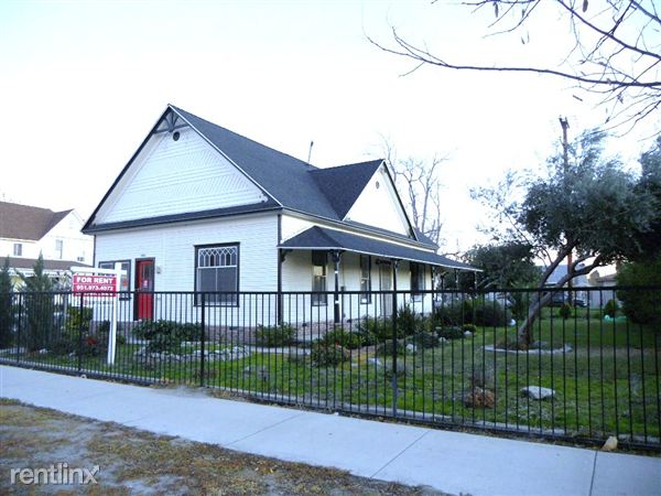 Primary Photo - 392 E Main St