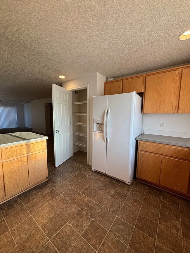 Foto del edificio - 3 Bed 2 Bath Home in Sage Point Area!