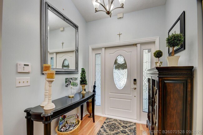 Foto del edificio - 1098 Primrose Ln