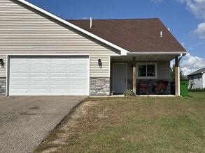 Building Photo - 1475 Quail Run