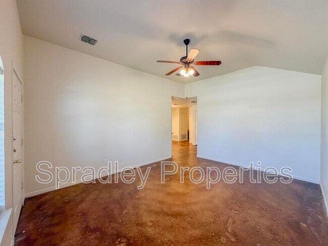 Foto del edificio - 5506B Luxor Dr