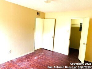 Foto del edificio - 657 E 4th St