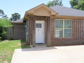 Building Photo - 1125 Woodley St